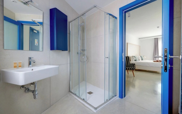 Kirxa Rooms and Suites