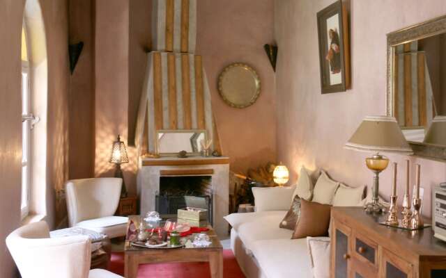 Literary Riad Hemingway