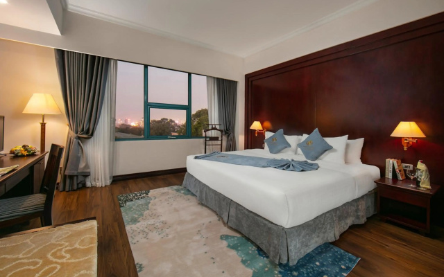 The Tray Hotel Hai Phong – Guest Rooms – Haiphong