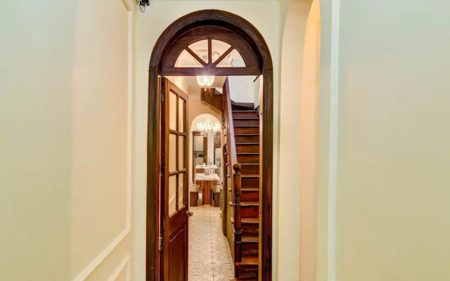 Chic 4BR Getaway in Vibrant La Candelaria