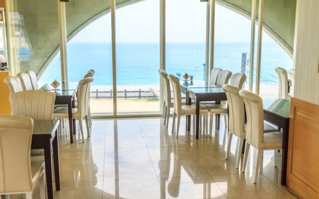 Starrise Leisure Hotel