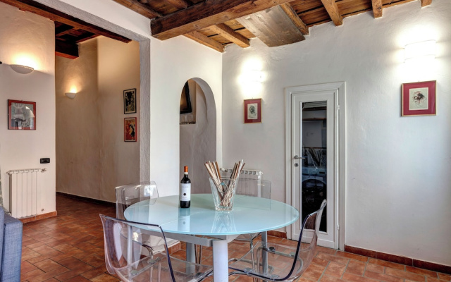 Stufa Apartment by Mamo Florence