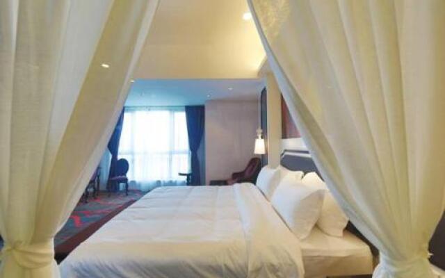 Eiffel Hotel
