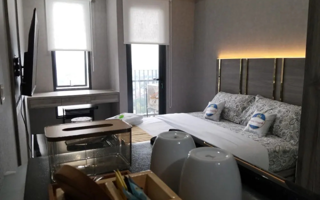Apartmen Pakuwon Bekasi by Ruang Singgah – Guest Rooms – Bekasi