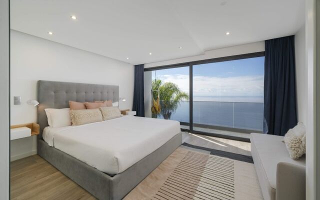 With Pool and Superb sea View - Villa Candelária