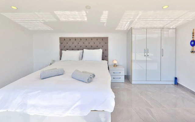 Villa Kajaim Sleeps 8 With Pool