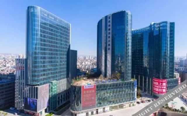 Jinse Pond Wenquan Grand Hotel (Kunming South Asia Feature No. 1 City Dianchi Road)