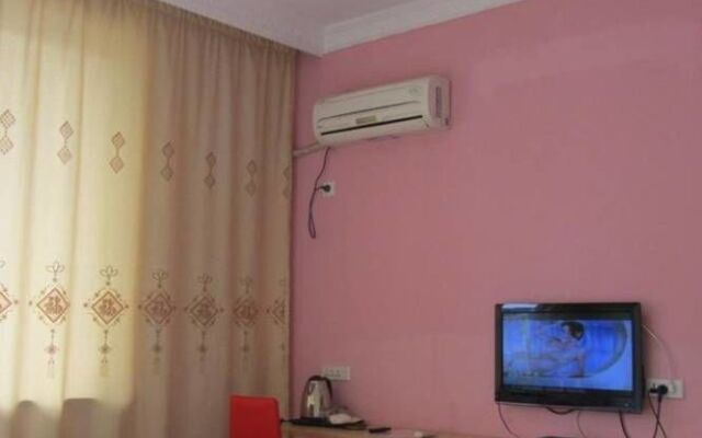 Yangshuo Romantic Hostel