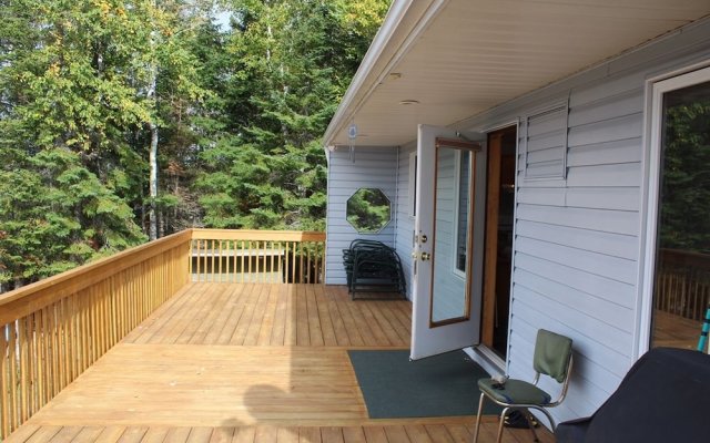 Spruce Forest Lakeside B&B