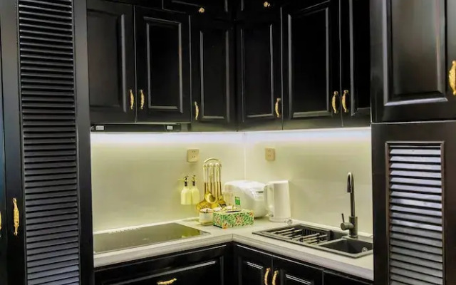 Leo Mansion Luxury Serviced Apartment
