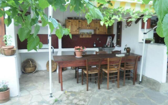 Mirsini Apartments