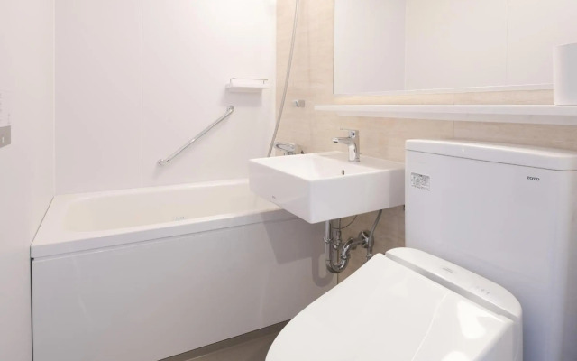 REF Kansai Airport by VESSEL HOTELS