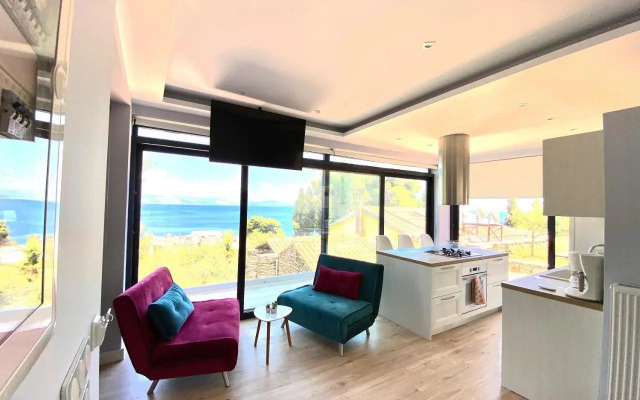 Private Sea view house Belonika