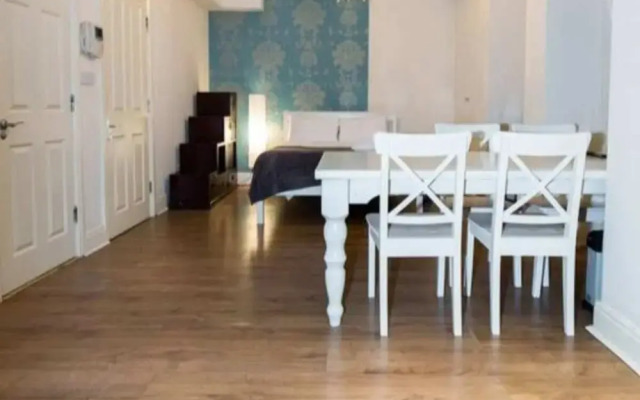 Spacious Studio Near Trendy Shoreditch