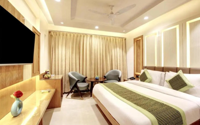 Hotel LAXMI SUITES Near Delhi Airport