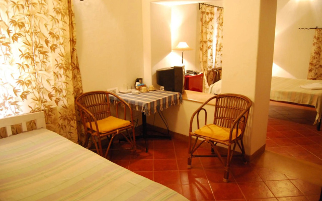 Granpa's Inn Hotel Bougainvillea – Guest Rooms – Anjuna