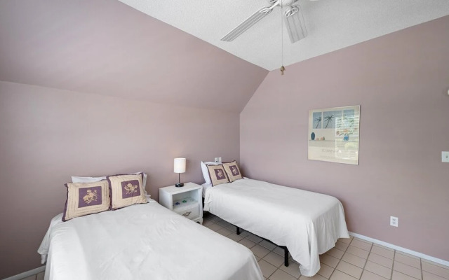 Tropical Siesta 2 Bedroom Home by RedAwning