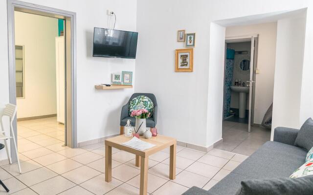 Sofia s Central Cozy Apartment