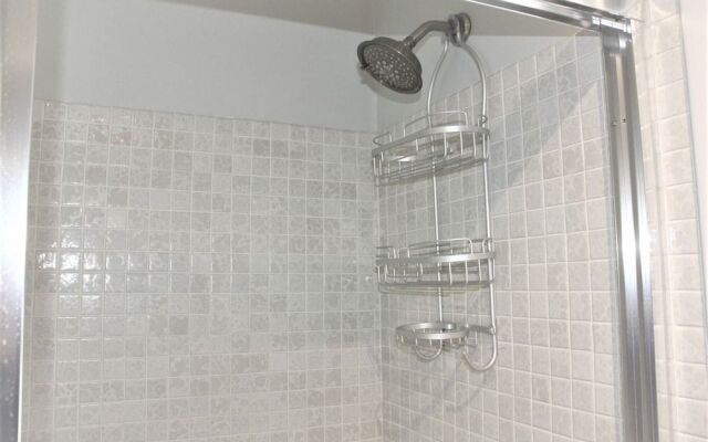 Jamaica Royale 205 - 2 Br Condo