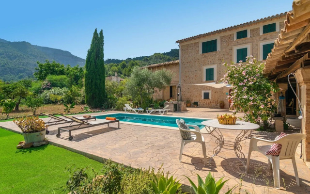 Villa Frontera in S Ller