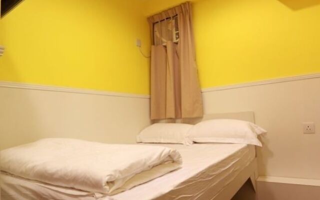 ColorZ Hostel