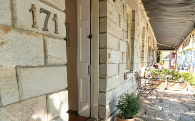 Indian Creek Suites