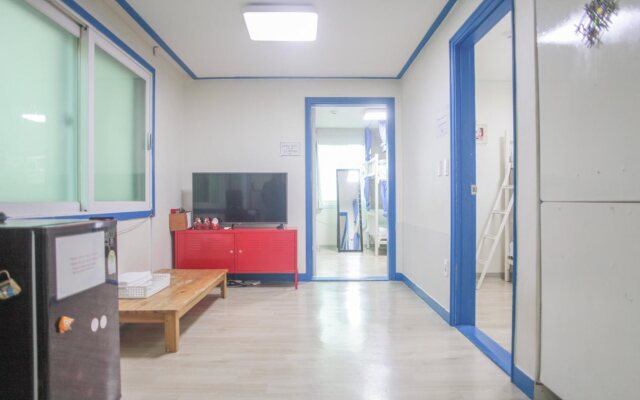 Yacht guesthouse - Hostel
