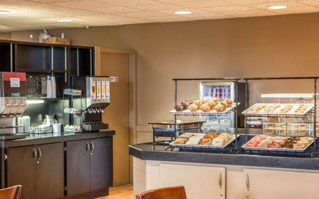 Quality Inn & Suites Orland Park - Chicago