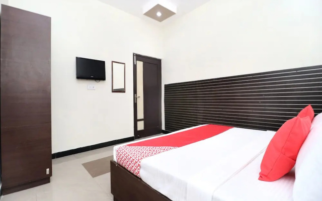 Hotel Silver Star By OYO Rooms