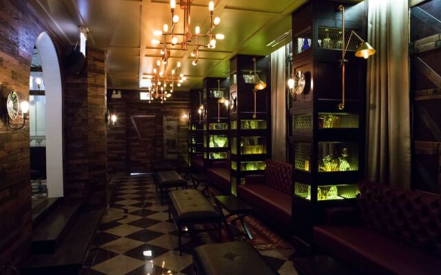 ACME Hotel Company