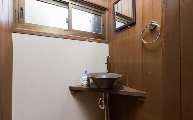 Tarbo's House Nishikitsuji : Free Parking, Pet OK