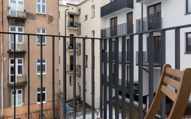 Apartment Limanowskiego by Renters