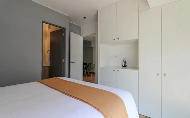 w Resplendent 2BR w Great Balcony in San Isidro