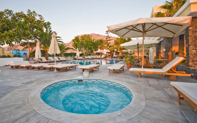 Hotel Makarios