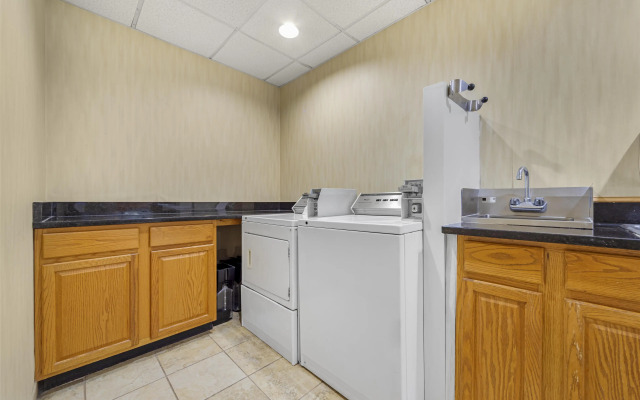 Best Western Galaxy Inn