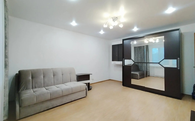 Apartments on Sheksninsky Avenue 19