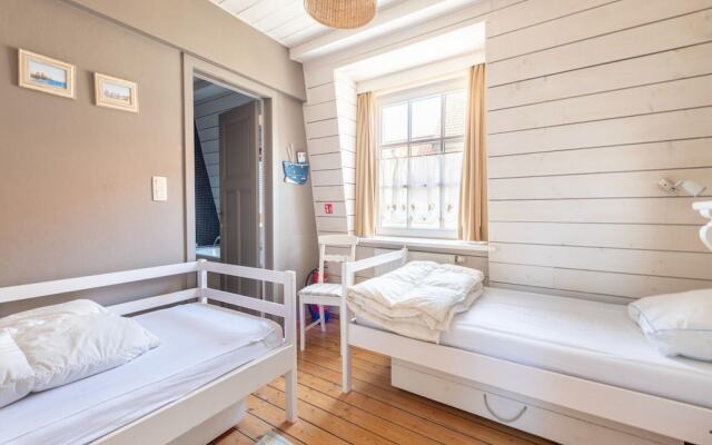 Seaside Charm & Privacy