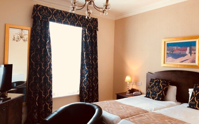 The Royal Hotel