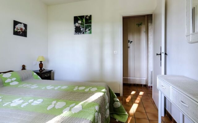 Boutique Holiday Home in Bormes-les-Mimosas with Pool