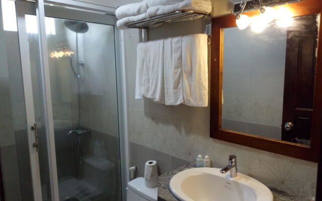 Thai Hoang Gia Hotel