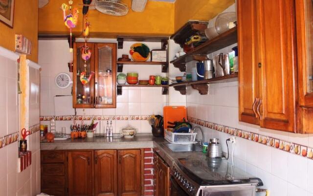 Colonial Guest House Walled City