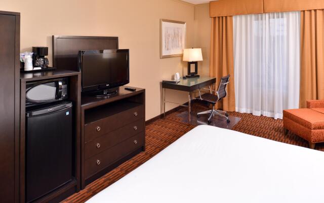 Holiday Inn Express Breezewood by IHG
