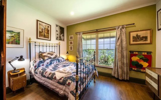 The Spotted Cow City Fringe Pet-friendly
