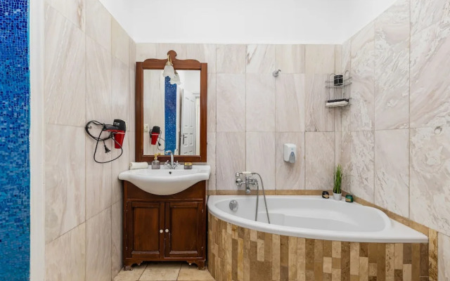 Real Apartments Andrassy