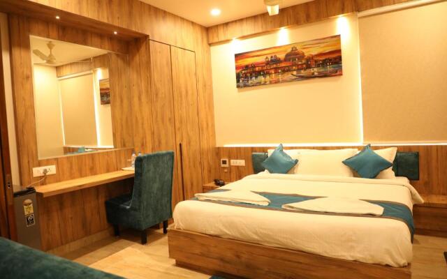 Hotel Sree Kubera Grand