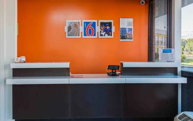 Studio 6 Suites Perry, GA