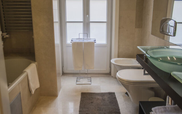 Chiado Apartamentos