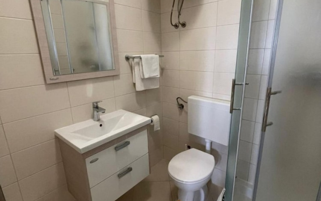 Apartment Ante