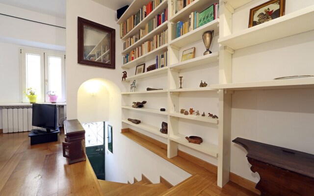 Trastevere Pied A Terre Apartment