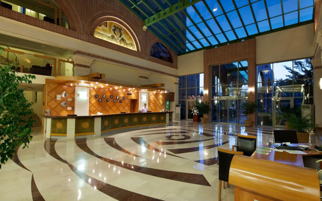 Selectum Family Resort Side